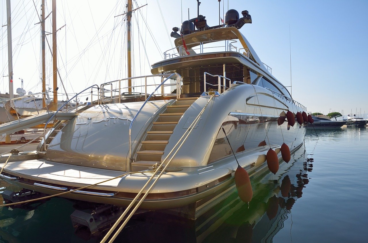 Maritimo 73