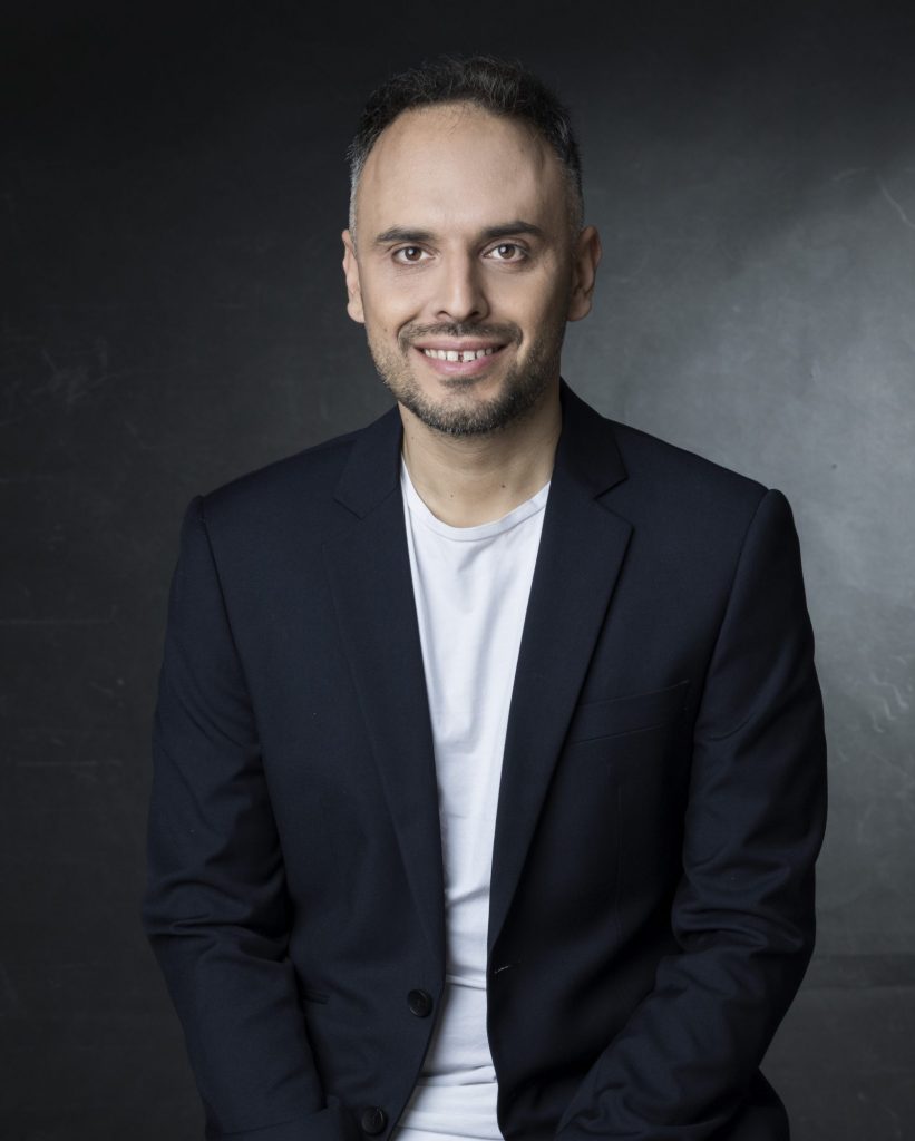 entire digital acquisisce contents.com