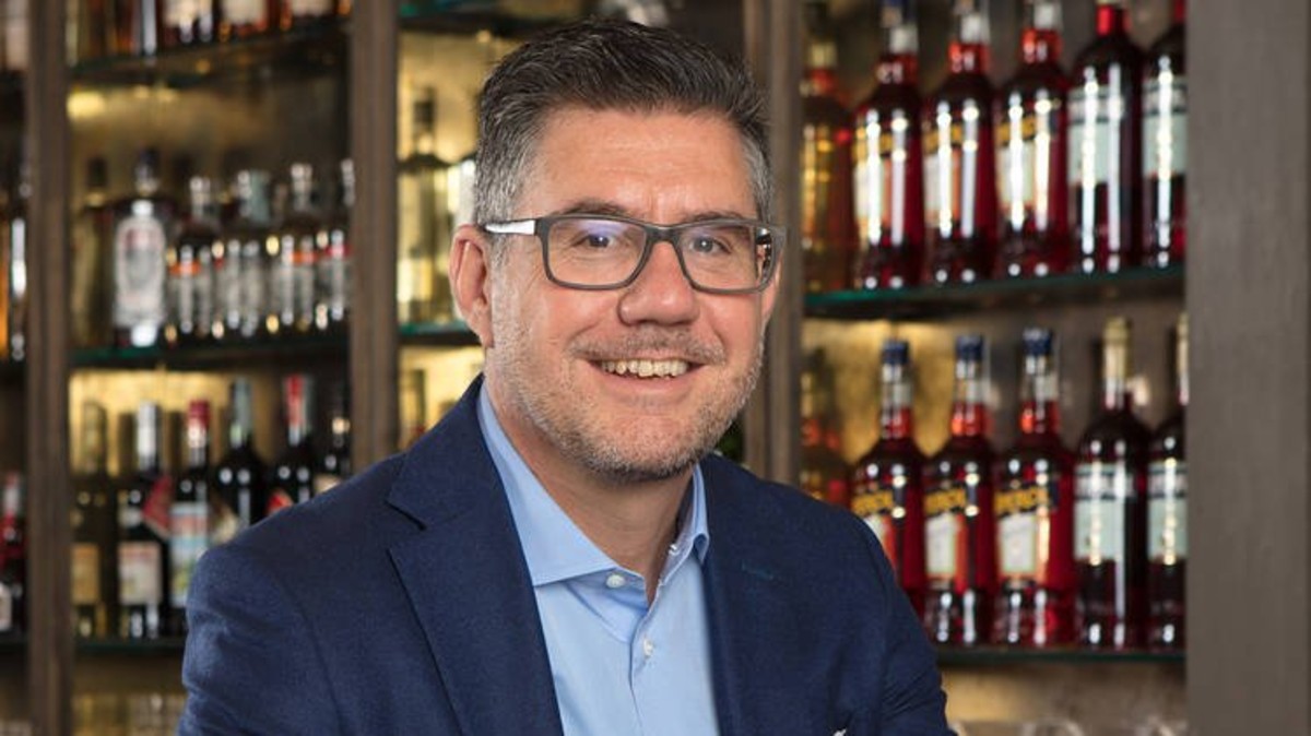 Tannico apre un negozio a Milano: “Voglia di relazioni”