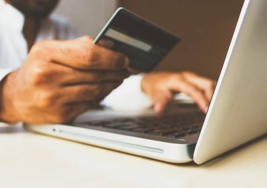 experian rapporto credito italia