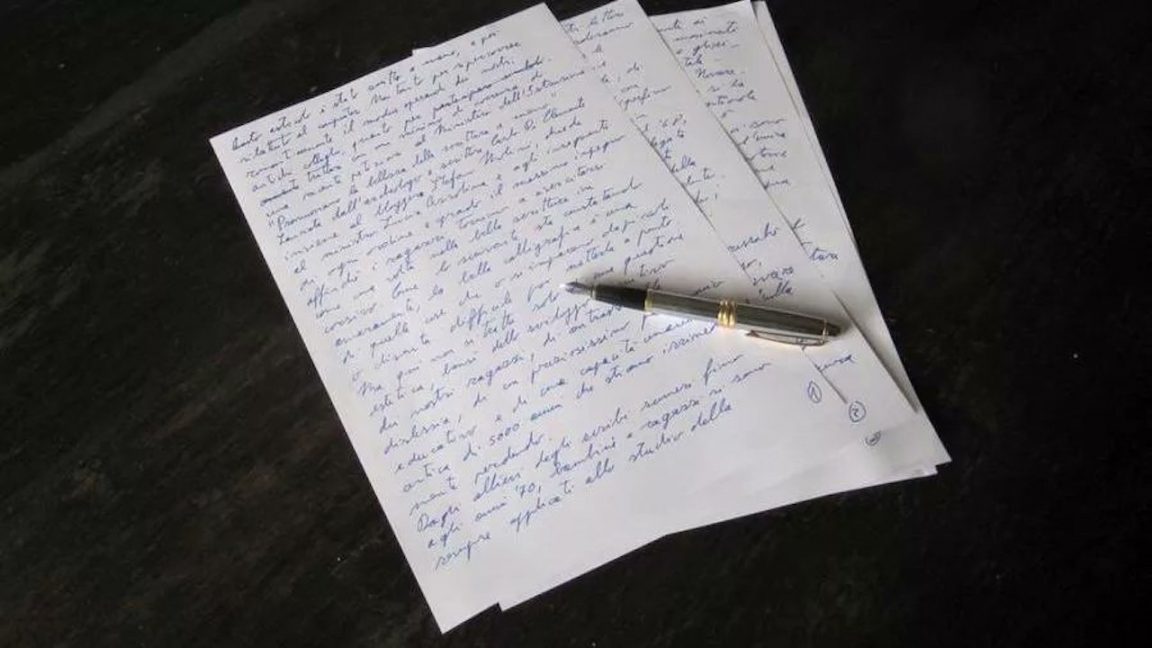 scrivere a mano