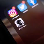 Facebook e Clubhouse