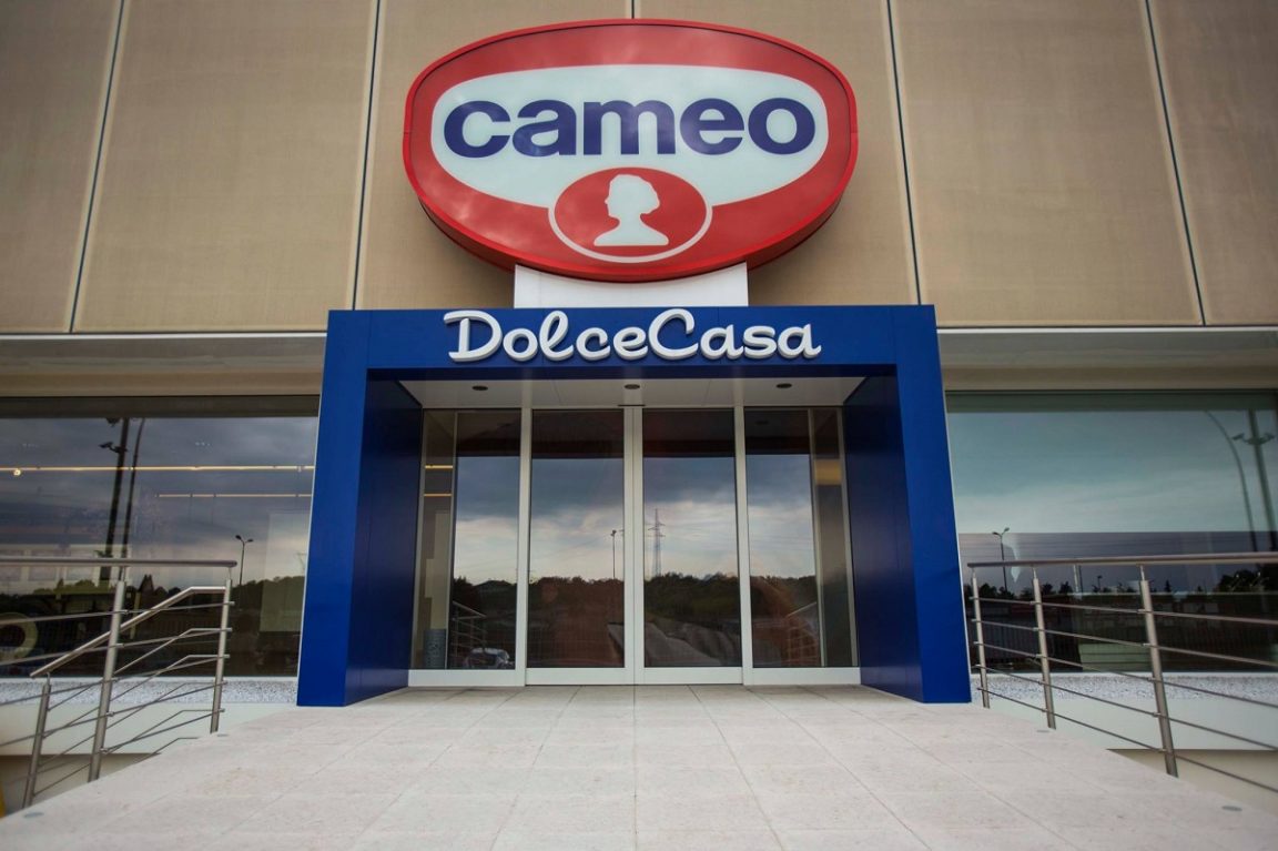 cameo