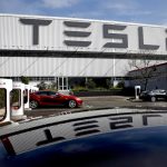 tesla molestie sessuali