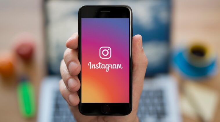 Instagram sfida Twitter