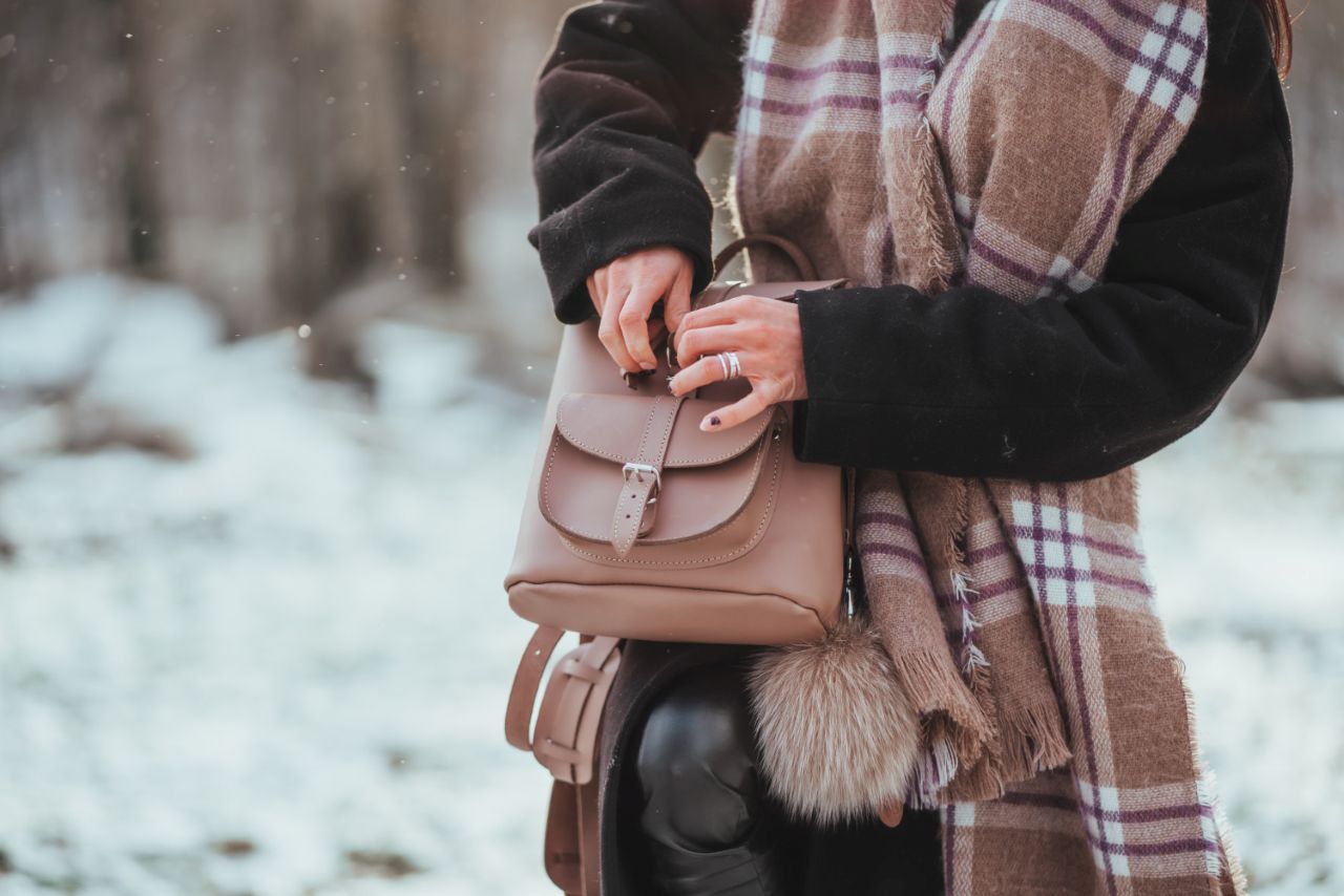 L’inverno sta arrivando: quali borse non possono mancare nel tuo armadio?