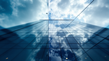 Logo NVIDIA con bandiere di Cina e Stati Uniti