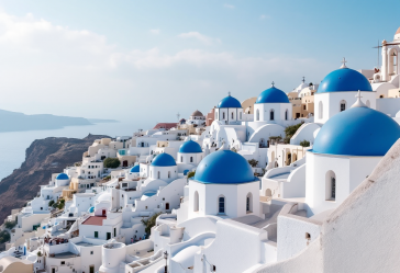 Panorama di Santorini con segni di attività sismica
