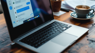 Immagine che illustra il blocco dei link a Signal da parte di X