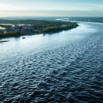 Elicottero in emergenza sopra il fiume Hudson a New York
