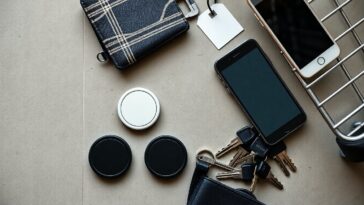 alternative ad airtag per android e iphone pack da quattro in offerta 1773748310