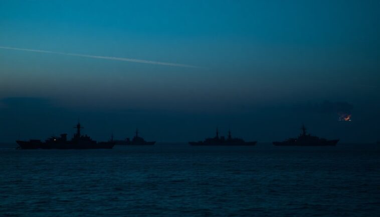 perche teheran ha intensificato gli attacchi nel golfo cause e scenari 1772473989