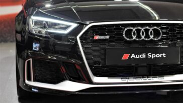 noleggio audi rs3